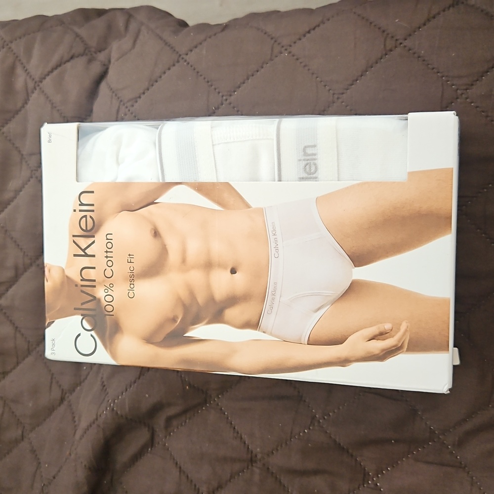 Mens 3 pack of Calvin Klein briefs